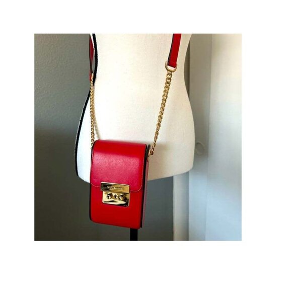 ***NWT**Michael Kors Scout Leather Crossbody Bag - RED - Picture 1 of 5
